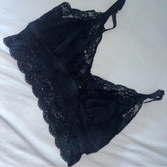 Forever 21 Black Lace Bralette - Picture 1 of 2